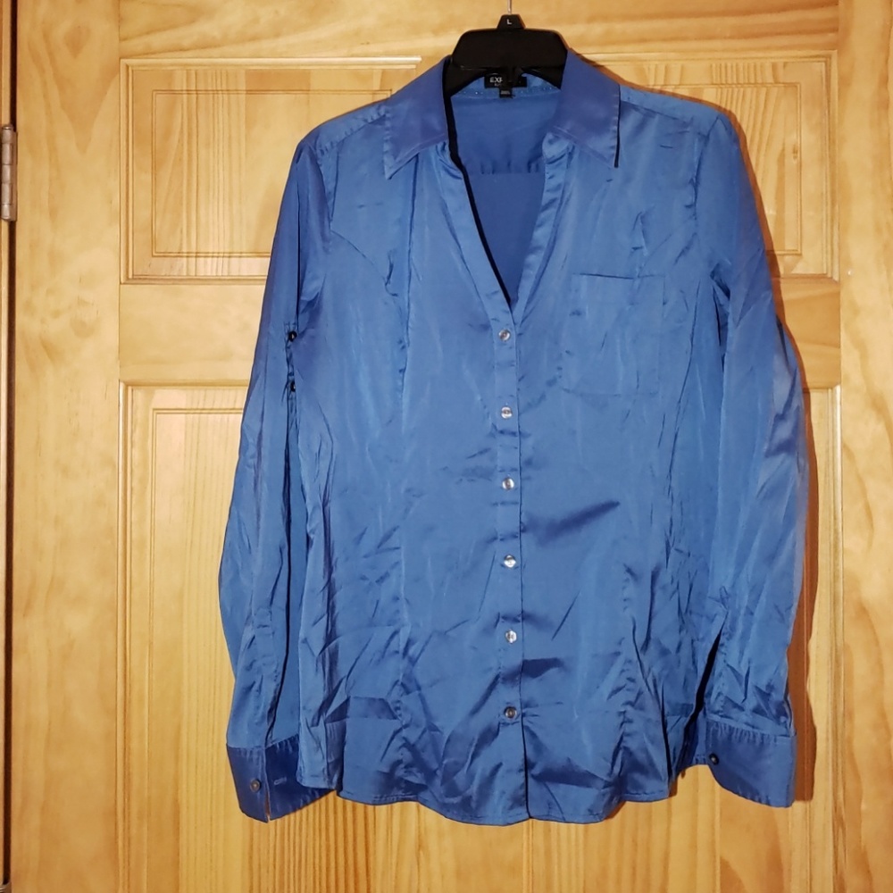 Express blue buttonup with V neckline